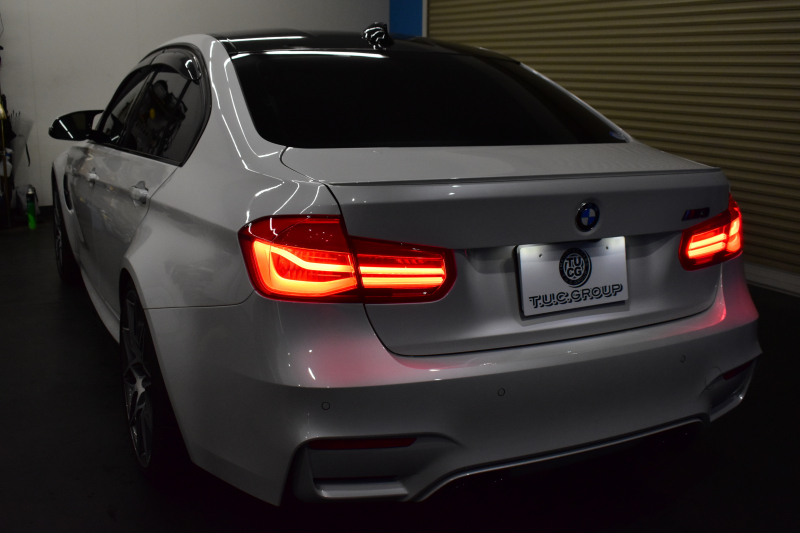 BMW Mシリーズ M3ｾﾀﾞﾝ ｺﾝﾍﾟﾃｨｼｮﾝ 450馬力 LCI後期 ｱﾀﾞﾌﾟﾃｨﾌﾞMｻｽ ﾍｷｻｺﾞﾅﾙLEDﾍｯﾄﾞﾗｲﾄ&ﾃｰﾙ HUD 7速DCT 専用鍛造20AW 専用軽量ﾋｰﾀｰ付黒革 ﾊｰﾏﾝｶｰﾄﾞﾝ 車線変更＆逸脱＆歩行者警告 ﾀｯﾁﾊﾟﾈﾙﾅﾋﾞBｶﾒﾗ 前後PDC ﾌﾙｾｸﾞ 電動ﾘｱｻﾝｼｪｰﾄﾞ 2年保証