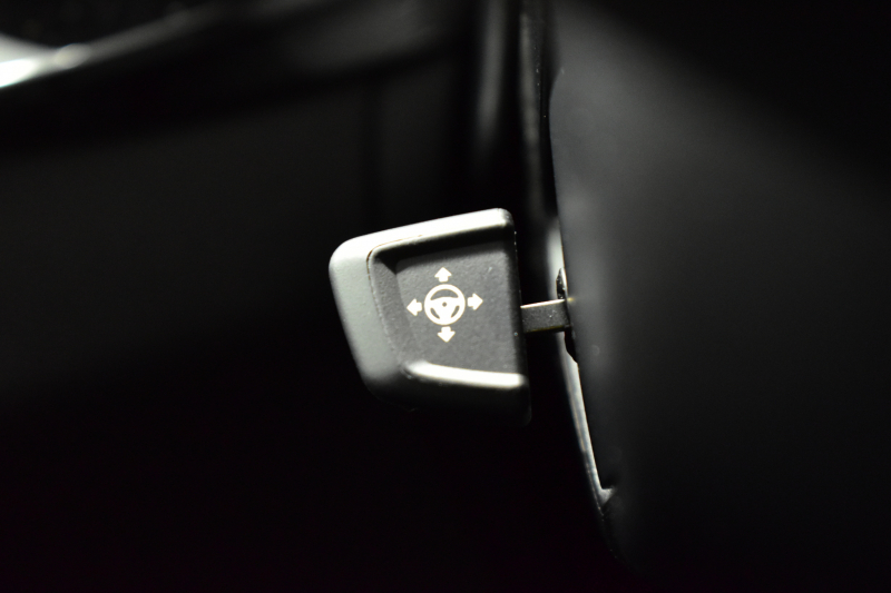 BMW 5シリーズ 530e Mｽﾎﾟｰﾂ PHEV ﾃﾞﾋﾞｭｰP ｿﾌﾄｸﾛｰｽﾞﾄﾞｱ 全席ﾋｰﾀｰ付黒革 LEDﾍｯﾄﾞﾗｲﾄ 追従ACC HUD ｼﾞｪｽﾁｬｰｺﾝﾄﾛｰﾙ 車線変更&逸脱警告 衝突軽減B ﾀｯﾁﾊﾟﾈﾙ対応iﾄﾞﾗｲﾌﾞHDDﾅﾋﾞﾌﾙｾｸﾞ 3Dﾋﾞｭｰ全周囲ｶﾒﾗ 液晶ﾒｰﾀｰ 電動ﾄﾗﾝｸ  KW車高調 19AW 2年保証