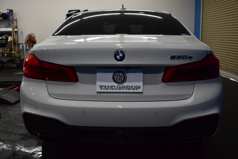 BMW 5シリーズ 530e Mｽﾎﾟｰﾂ PHEV ﾊｲﾗｲﾝP 全席ﾋｰﾀｰ付黒革 Mｽﾎﾟｰﾂﾌﾞﾚｰｷ LEDﾍｯﾄﾞﾗｲﾄ 追従ACC 車線変更&逸脱&歩行者警告 衝突軽減B ﾀｯﾁﾊﾟﾈﾙ対応iﾄﾞﾗｲﾌﾞHDDﾅﾋﾞﾌﾙｾｸﾞ 全周囲ｶﾒﾗ3Dﾋﾞｭｰ 液晶ﾒｰﾀｰ 電動ﾄﾗﾝｸ  19AW 2年保証