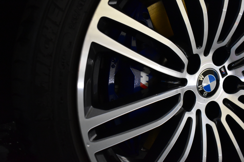 BMW 5シリーズ 530e Mｽﾎﾟｰﾂ PHEV ﾊｲﾗｲﾝP 全席ﾋｰﾀｰ付黒革 Mｽﾎﾟｰﾂﾌﾞﾚｰｷ LEDﾍｯﾄﾞﾗｲﾄ 追従ACC 車線変更&逸脱&歩行者警告 衝突軽減B ﾀｯﾁﾊﾟﾈﾙ対応iﾄﾞﾗｲﾌﾞHDDﾅﾋﾞﾌﾙｾｸﾞ 全周囲ｶﾒﾗ3Dﾋﾞｭｰ 液晶ﾒｰﾀｰ 電動ﾄﾗﾝｸ  19AW 2年保証