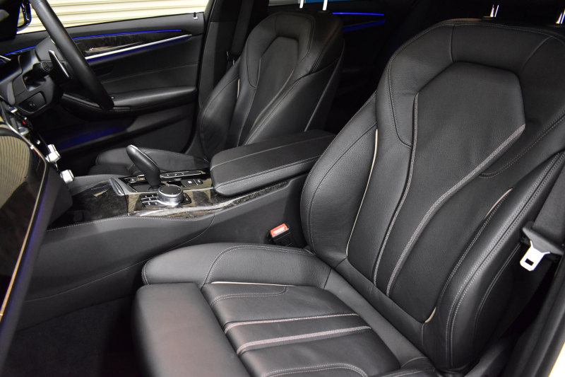 BMW 5シリーズ 530e Mｽﾎﾟｰﾂ PHEV ﾊｲﾗｲﾝP 全席ﾋｰﾀｰ付黒革 Mｽﾎﾟｰﾂﾌﾞﾚｰｷ LEDﾍｯﾄﾞﾗｲﾄ 追従ACC 車線変更&逸脱&歩行者警告 衝突軽減B ﾀｯﾁﾊﾟﾈﾙ対応iﾄﾞﾗｲﾌﾞHDDﾅﾋﾞﾌﾙｾｸﾞ 全周囲ｶﾒﾗ3Dﾋﾞｭｰ 液晶ﾒｰﾀｰ 電動ﾄﾗﾝｸ  19AW 2年保証