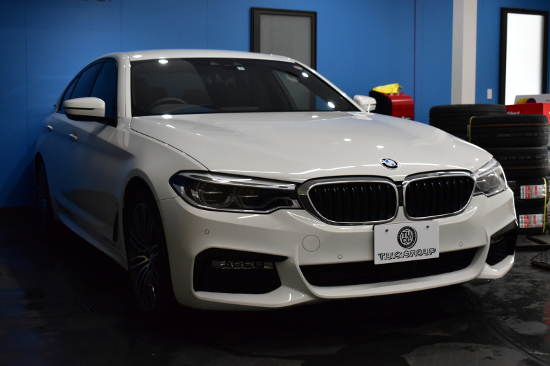 BMW 5シリーズ 530e Mｽﾎﾟｰﾂ PHEV ﾊｲﾗｲﾝP 全席ﾋｰﾀｰ付黒革 Mｽﾎﾟｰﾂﾌﾞﾚｰｷ LEDﾍｯﾄﾞﾗｲﾄ 追従ACC 車線変更&逸脱&歩行者警告 衝突軽減B ﾀｯﾁﾊﾟﾈﾙ対応iﾄﾞﾗｲﾌﾞHDDﾅﾋﾞﾌﾙｾｸﾞ 全周囲ｶﾒﾗ3Dﾋﾞｭｰ 液晶ﾒｰﾀｰ 電動ﾄﾗﾝｸ  19AW 2年保証