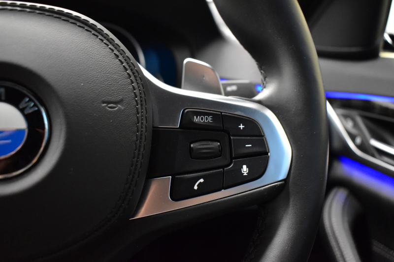 BMW 5シリーズ 530e Mｽﾎﾟｰﾂ PHEV ﾊｲﾗｲﾝP 全席ﾋｰﾀｰ付黒革 Mｽﾎﾟｰﾂﾌﾞﾚｰｷ LEDﾍｯﾄﾞﾗｲﾄ 追従ACC 車線変更&逸脱&歩行者警告 衝突軽減B ﾀｯﾁﾊﾟﾈﾙ対応iﾄﾞﾗｲﾌﾞHDDﾅﾋﾞﾌﾙｾｸﾞ 全周囲ｶﾒﾗ3Dﾋﾞｭｰ 液晶ﾒｰﾀｰ 電動ﾄﾗﾝｸ  19AW 2年保証