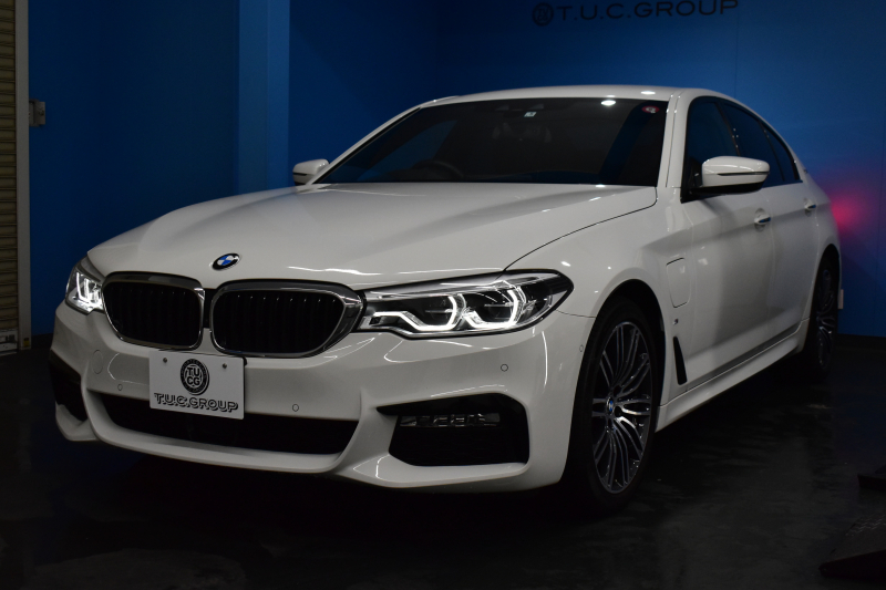 BMW 5シリーズ 530e Mｽﾎﾟｰﾂ PHEV ﾊｲﾗｲﾝP 全席ﾋｰﾀｰ付黒革 Mｽﾎﾟｰﾂﾌﾞﾚｰｷ LEDﾍｯﾄﾞﾗｲﾄ 追従ACC 車線変更&逸脱&歩行者警告 衝突軽減B ﾀｯﾁﾊﾟﾈﾙ対応iﾄﾞﾗｲﾌﾞHDDﾅﾋﾞﾌﾙｾｸﾞ 全周囲ｶﾒﾗ3Dﾋﾞｭｰ 液晶ﾒｰﾀｰ 電動ﾄﾗﾝｸ  19AW 2年保証