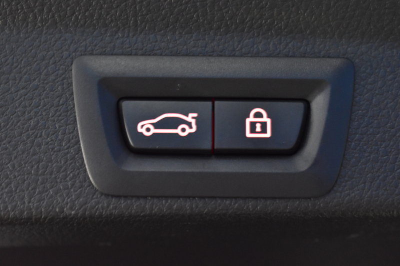 BMW 4シリーズ 420i ｸﾞﾗﾝｸｰﾍﾟ Mｽﾎﾟｰﾂ  LCI後期 ﾋｰﾀｰ付黒革 追従ACC ﾍｷｻｺﾞﾅﾙLEDﾍｯﾄﾞﾗｲﾄ&ﾃｰﾙ 液晶ﾒｰﾀｰ ﾀｯﾁﾊﾟﾈﾙ式iﾄﾞﾗｲﾌﾞHDDﾅﾋﾞ Bｶﾒﾗ 前後PDC ﾌﾙｾｸﾞ 車線変更&逸脱&歩行者警告 衝突軽減ﾌﾞﾚｰｷ 電動Rｹﾞｰﾄ 18AW DSRC 2年保証