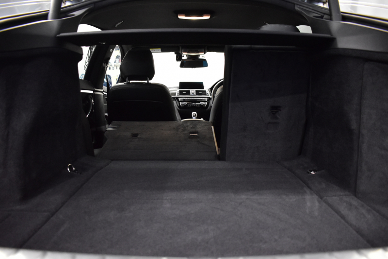 BMW 4シリーズ 420i ｸﾞﾗﾝｸｰﾍﾟ Mｽﾎﾟｰﾂ  LCI後期 ﾋｰﾀｰ付黒革 追従ACC ﾍｷｻｺﾞﾅﾙLEDﾍｯﾄﾞﾗｲﾄ&ﾃｰﾙ 液晶ﾒｰﾀｰ ﾀｯﾁﾊﾟﾈﾙ式iﾄﾞﾗｲﾌﾞHDDﾅﾋﾞ Bｶﾒﾗ 前後PDC ﾌﾙｾｸﾞ 車線変更&逸脱&歩行者警告 衝突軽減ﾌﾞﾚｰｷ 電動Rｹﾞｰﾄ 18AW DSRC 2年保証