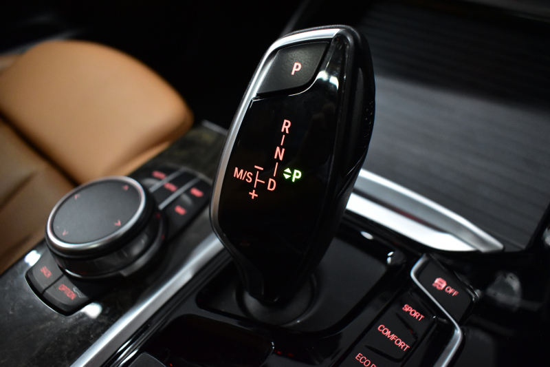 BMW X3 Xﾄﾞﾗｲﾌﾞ 20d Mｽﾎﾟｰﾂ ｲﾉﾍﾞｰｼｮﾝ&ﾊｲﾗｲﾝP ﾊﾟﾉﾗﾏSR ﾍｷｻｺﾞﾅﾙLEDﾍｯﾄﾞﾗｲﾄ&ﾃｰﾙ 追従ACC HUD 全席ﾋｰﾀｰ付ｺﾆｬｯｸﾚｻﾞｰ ﾘｱｼｰﾄﾊﾞｯｸﾚｽﾄｱｼﾞｬｽﾄﾒﾝﾄ harman/kardon LCW 衝突軽減 ﾌﾙｾｸﾞHDDﾅﾋﾞ全周囲ｶﾒﾗ 電動Rｹﾞｰﾄ 2年保証