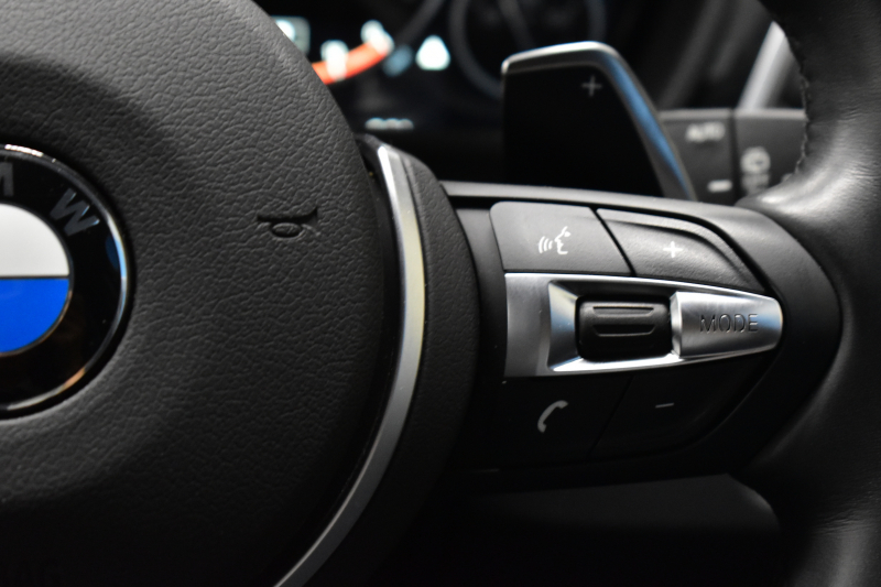 BMW 3シリーズ 320dﾂｰﾘﾝｸﾞ Mｽﾎﾟｰﾂ  LCI後期 8Cｴﾝｼﾞﾝ ﾊﾟﾉﾗﾏｻﾝﾙｰﾌ ﾋｰﾀｰ付黒革 LEDﾍｯﾄﾞﾗｲﾄ&ﾃｰﾙ 追従ACC 車線変更&逸脱&歩行者警告 衝突軽減ﾌﾞﾚｰｷ 18AW ﾀｯﾁﾊﾟｯﾄﾞ式iﾄﾞﾗｲﾌﾞHDDﾅﾋﾞ Bｶﾒﾗ前後PDC 電動Rｹﾞｰﾄ 2年保証