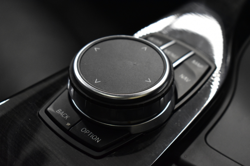 BMW 3シリーズ 320dﾂｰﾘﾝｸﾞ Mｽﾎﾟｰﾂ  LCI後期 8Cｴﾝｼﾞﾝ ﾊﾟﾉﾗﾏｻﾝﾙｰﾌ ﾋｰﾀｰ付黒革 LEDﾍｯﾄﾞﾗｲﾄ&ﾃｰﾙ 追従ACC 車線変更&逸脱&歩行者警告 衝突軽減ﾌﾞﾚｰｷ 18AW ﾀｯﾁﾊﾟｯﾄﾞ式iﾄﾞﾗｲﾌﾞHDDﾅﾋﾞ Bｶﾒﾗ前後PDC 電動Rｹﾞｰﾄ 2年保証