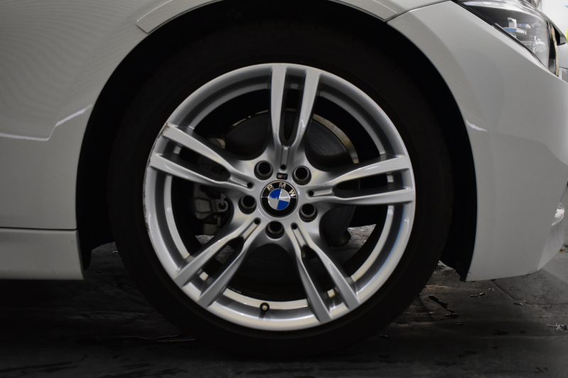 BMW 3シリーズ 320dﾂｰﾘﾝｸﾞ Mｽﾎﾟｰﾂ  LCI後期 8Cｴﾝｼﾞﾝ ﾊﾟﾉﾗﾏｻﾝﾙｰﾌ ﾋｰﾀｰ付黒革 LEDﾍｯﾄﾞﾗｲﾄ&ﾃｰﾙ 追従ACC 車線変更&逸脱&歩行者警告 衝突軽減ﾌﾞﾚｰｷ 18AW ﾀｯﾁﾊﾟｯﾄﾞ式iﾄﾞﾗｲﾌﾞHDDﾅﾋﾞ Bｶﾒﾗ前後PDC 電動Rｹﾞｰﾄ 2年保証