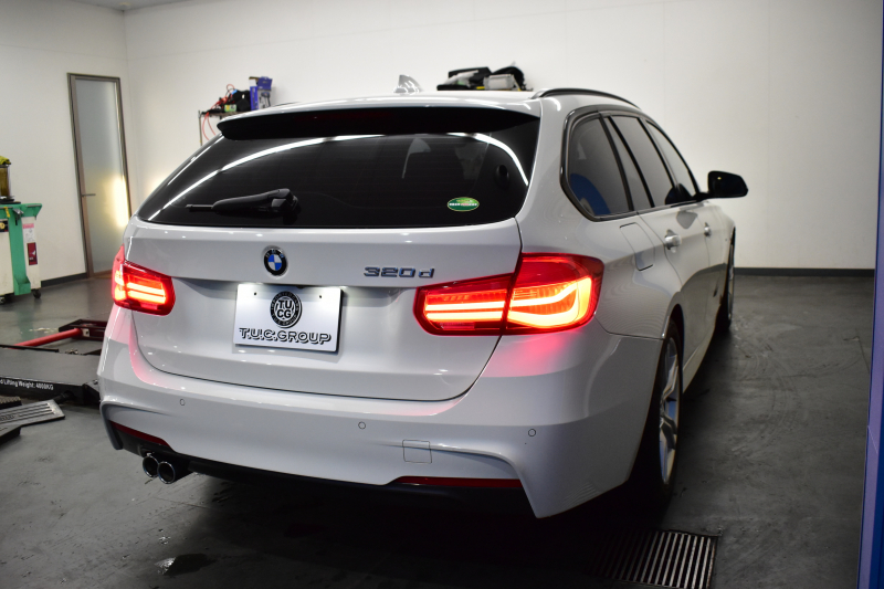 BMW 3シリーズ 320dﾂｰﾘﾝｸﾞ Mｽﾎﾟｰﾂ  LCI後期 8Cｴﾝｼﾞﾝ ﾊﾟﾉﾗﾏｻﾝﾙｰﾌ ﾋｰﾀｰ付黒革 LEDﾍｯﾄﾞﾗｲﾄ&ﾃｰﾙ 追従ACC 車線変更&逸脱&歩行者警告 衝突軽減ﾌﾞﾚｰｷ 18AW ﾀｯﾁﾊﾟｯﾄﾞ式iﾄﾞﾗｲﾌﾞHDDﾅﾋﾞ Bｶﾒﾗ前後PDC 電動Rｹﾞｰﾄ 2年保証