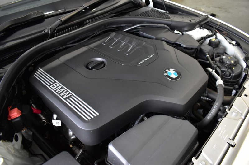 BMW 3シリーズ 320i Mｽﾎﾟｰﾂ ﾃﾞﾋﾞｭｰ&ｺﾝﾌｫｰﾄP ﾋｰﾀｰ付ﾌﾞﾗｯｸﾚｻﾞｰ ｵﾌﾟｼｮﾝ19AW 全周囲ｶﾒﾗ ﾀｯﾁﾊﾟﾈﾙﾅﾋﾞ ﾌﾙｾｸﾞTV ｱｯﾌﾟﾙｶｰﾌﾟﾚｲ 追従ACC LEDﾍｯﾄﾞﾗｲﾄ 電動ﾄﾗﾝｸ 側面衝突&車線変更&逸脱&歩行者警告 液晶ﾒｰﾀｰ 後退ｱｼｽﾄ Pｱｼｽﾄ 2年保証