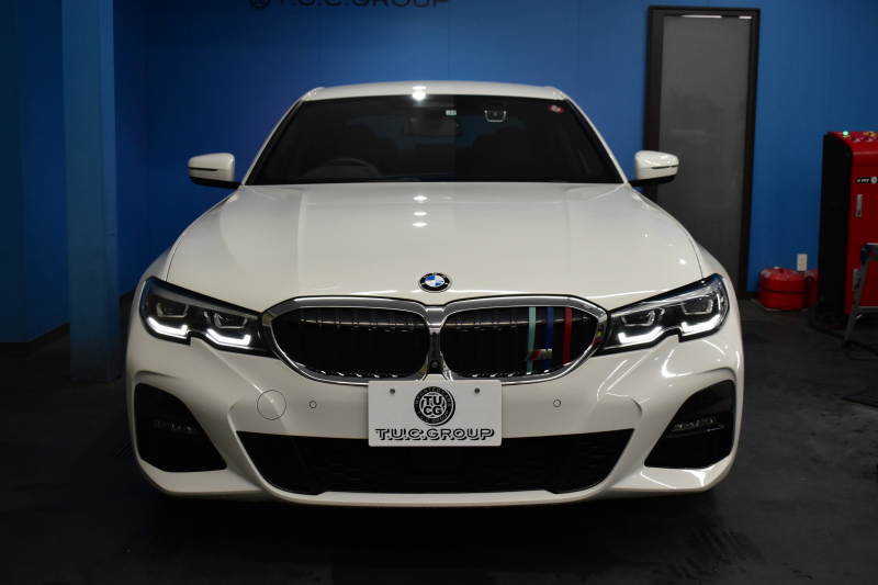 BMW 3シリーズ 320i Mｽﾎﾟｰﾂ ﾃﾞﾋﾞｭｰ&ｺﾝﾌｫｰﾄP ﾋｰﾀｰ付ﾌﾞﾗｯｸﾚｻﾞｰ ｵﾌﾟｼｮﾝ19AW 全周囲ｶﾒﾗ ﾀｯﾁﾊﾟﾈﾙﾅﾋﾞ ﾌﾙｾｸﾞTV ｱｯﾌﾟﾙｶｰﾌﾟﾚｲ 追従ACC LEDﾍｯﾄﾞﾗｲﾄ 電動ﾄﾗﾝｸ 側面衝突&車線変更&逸脱&歩行者警告 液晶ﾒｰﾀｰ 後退ｱｼｽﾄ Pｱｼｽﾄ 2年保証