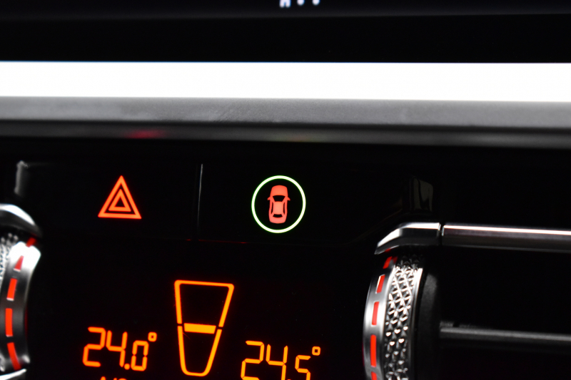 BMW 3シリーズ 320i Mｽﾎﾟｰﾂ ﾃﾞﾋﾞｭｰ&ｺﾝﾌｫｰﾄP ﾋｰﾀｰ付ﾌﾞﾗｯｸﾚｻﾞｰ ｵﾌﾟｼｮﾝ19AW 全周囲ｶﾒﾗ ﾀｯﾁﾊﾟﾈﾙﾅﾋﾞ ﾌﾙｾｸﾞTV ｱｯﾌﾟﾙｶｰﾌﾟﾚｲ 追従ACC LEDﾍｯﾄﾞﾗｲﾄ 電動ﾄﾗﾝｸ 側面衝突&車線変更&逸脱&歩行者警告 液晶ﾒｰﾀｰ 後退ｱｼｽﾄ Pｱｼｽﾄ 2年保証