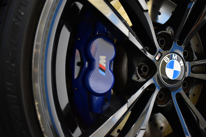 BMW Mシリーズ M2 6速MT LCI後期 ﾋｰﾀｰ付黒革 ｱﾀﾞﾌﾟﾃｨﾌﾞﾍｷｻｺﾞﾅﾙLEDﾍｯﾄﾞﾗｲﾄ&ﾃｰﾙ  ﾀｯﾁﾊﾟﾈﾙHDDﾅﾋﾞ Bｶﾒﾗ Scan-Speak社製ｽﾋﾟｰｶｰ/Studie Sound System 19AW 車線逸脱&歩行者警告 衝突軽減 ｶｰﾎﾞﾝｲﾝﾃﾘｱ  ﾌﾞﾗｯｸｸﾞﾘﾙ iｽﾄｯﾌﾟ ｽﾏｰﾄｷｰ 2年保証