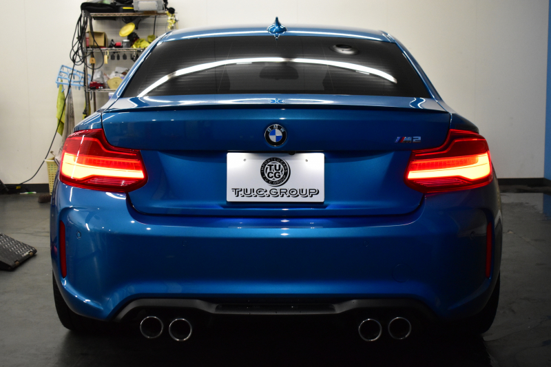 BMW Mシリーズ M2 6速MT LCI後期 ﾋｰﾀｰ付黒革 ｱﾀﾞﾌﾟﾃｨﾌﾞﾍｷｻｺﾞﾅﾙLEDﾍｯﾄﾞﾗｲﾄ&ﾃｰﾙ  ﾀｯﾁﾊﾟﾈﾙHDDﾅﾋﾞ Bｶﾒﾗ Scan-Speak社製ｽﾋﾟｰｶｰ/Studie Sound System 19AW 車線逸脱&歩行者警告 衝突軽減 ｶｰﾎﾞﾝｲﾝﾃﾘｱ  ﾌﾞﾗｯｸｸﾞﾘﾙ iｽﾄｯﾌﾟ ｽﾏｰﾄｷｰ 2年保証