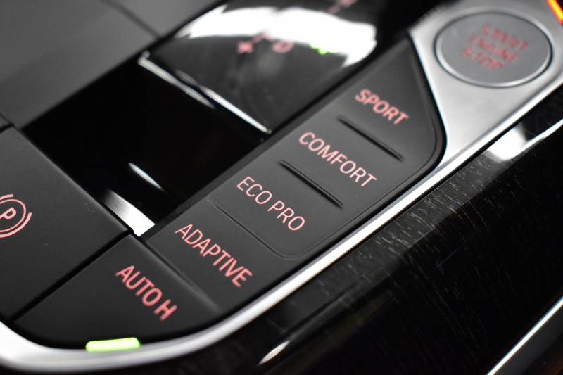 BMW 4シリーズ M440i xDriveｸﾞﾗﾝｸｰﾍﾟ 新車保証R7年6月迄 1ｵｰﾅｰ ﾋｰﾀｰ付茶革 Mｽﾎﾟｰﾂｼｰﾄ ｻﾝﾙｰﾌ ｲﾉﾍﾞｰｼｮﾝ&ﾊｲﾗｲﾝP ﾚｰｻﾞｰLEDﾍｯﾄﾞﾗｲﾄ HUD Mｽﾎﾟｰﾂﾃﾞﾌ&ﾌﾞﾚｰｷ 可変Mｻｽ ﾗｲﾌﾞｺｯｸﾋﾟｯﾄ全周囲ｶﾒﾗ Pｱｼｽﾄ LCW Apple Car Play ﾌﾙｾｸﾞ harman/kardon 19AW