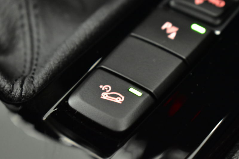 BMW X2 xDrive 20i MｽﾎﾟｰﾂX 4WD ﾊｲﾗｲﾝ&ｱﾄﾞﾊﾞﾝｽﾄﾞｱｸﾃｨﾌﾞｾｰﾌﾃｨ‐&ｺﾝﾌｫｰﾄP ﾍｷｻｺﾞﾅﾙLEDﾍｯﾄﾞﾗｲﾄ 追従ACC HUD ﾋｰﾀｰ付電動茶革 20AW 衝突軽減ﾌﾞﾚｰｷ ﾀｯﾁﾊﾟﾈﾙHDDﾅﾋﾞBｶﾒﾗ 前後PDC Pｱｼｽﾄ 電動Rｹﾞｰﾄ 2年保証