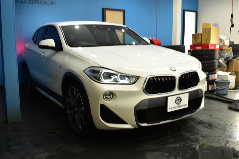 BMW X2 xDrive 20i MｽﾎﾟｰﾂX 4WD ﾊｲﾗｲﾝ&ｱﾄﾞﾊﾞﾝｽﾄﾞｱｸﾃｨﾌﾞｾｰﾌﾃｨ‐&ｺﾝﾌｫｰﾄP ﾍｷｻｺﾞﾅﾙLEDﾍｯﾄﾞﾗｲﾄ 追従ACC HUD ﾋｰﾀｰ付電動茶革 20AW 衝突軽減ﾌﾞﾚｰｷ ﾀｯﾁﾊﾟﾈﾙHDDﾅﾋﾞBｶﾒﾗ 前後PDC Pｱｼｽﾄ 電動Rｹﾞｰﾄ 2年保証