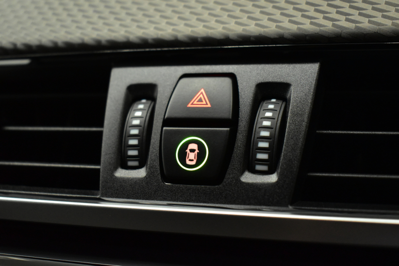 BMW X2 xDrive 20i MｽﾎﾟｰﾂX 4WD ﾊｲﾗｲﾝ&ｱﾄﾞﾊﾞﾝｽﾄﾞｱｸﾃｨﾌﾞｾｰﾌﾃｨ‐&ｺﾝﾌｫｰﾄP ﾍｷｻｺﾞﾅﾙLEDﾍｯﾄﾞﾗｲﾄ 追従ACC HUD ﾋｰﾀｰ付電動茶革 20AW 衝突軽減ﾌﾞﾚｰｷ ﾀｯﾁﾊﾟﾈﾙHDDﾅﾋﾞBｶﾒﾗ 前後PDC Pｱｼｽﾄ 電動Rｹﾞｰﾄ 2年保証