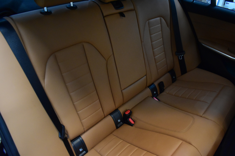 BMW 3シリーズ M340i Xﾄﾞﾗｲﾌﾞ 新車保証R6年10月迄 ｵﾌﾟｼｮﾝ/Mｽﾎﾟｰﾂｼｰﾄ ﾋｰﾀｰ付ｺﾆｬｯｸ革 ACｼｭﾆｯﾂｧｰ20AW ACC HUD ﾚｰｻﾞｰLEDﾗｲﾄ 可変Mｻｽ Mﾌﾞﾚｰｷ H&Rﾀﾞｳﾝｻｽ ｼﾞｪｽﾁｬｰC ﾊｰﾏﾝｶｰﾄﾞﾝｽﾋﾟｰｶｰ 側面衝突&車線変更&逸脱警告 後退ｱｼｽﾄ Pｱｼｽﾄ ﾀｯﾁﾊﾟﾈﾙﾅﾋﾞ