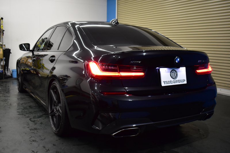 BMW 3シリーズ M340i Xﾄﾞﾗｲﾌﾞ 新車保証R6年10月迄 ｵﾌﾟｼｮﾝ/Mｽﾎﾟｰﾂｼｰﾄ ﾋｰﾀｰ付ｺﾆｬｯｸ革 ACｼｭﾆｯﾂｧｰ20AW ACC HUD ﾚｰｻﾞｰLEDﾗｲﾄ 可変Mｻｽ Mﾌﾞﾚｰｷ H&Rﾀﾞｳﾝｻｽ ｼﾞｪｽﾁｬｰC ﾊｰﾏﾝｶｰﾄﾞﾝｽﾋﾟｰｶｰ 側面衝突&車線変更&逸脱警告 後退ｱｼｽﾄ Pｱｼｽﾄ ﾀｯﾁﾊﾟﾈﾙﾅﾋﾞ