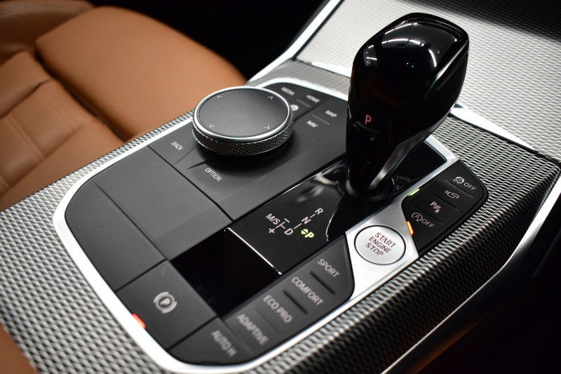 BMW 3シリーズ M340i Xﾄﾞﾗｲﾌﾞ 新車保証R6年10月迄 ｵﾌﾟｼｮﾝ/Mｽﾎﾟｰﾂｼｰﾄ ﾋｰﾀｰ付ｺﾆｬｯｸ革 ACｼｭﾆｯﾂｧｰ20AW ACC HUD ﾚｰｻﾞｰLEDﾗｲﾄ 可変Mｻｽ Mﾌﾞﾚｰｷ H&Rﾀﾞｳﾝｻｽ ｼﾞｪｽﾁｬｰC ﾊｰﾏﾝｶｰﾄﾞﾝｽﾋﾟｰｶｰ 側面衝突&車線変更&逸脱警告 後退ｱｼｽﾄ Pｱｼｽﾄ ﾀｯﾁﾊﾟﾈﾙﾅﾋﾞ