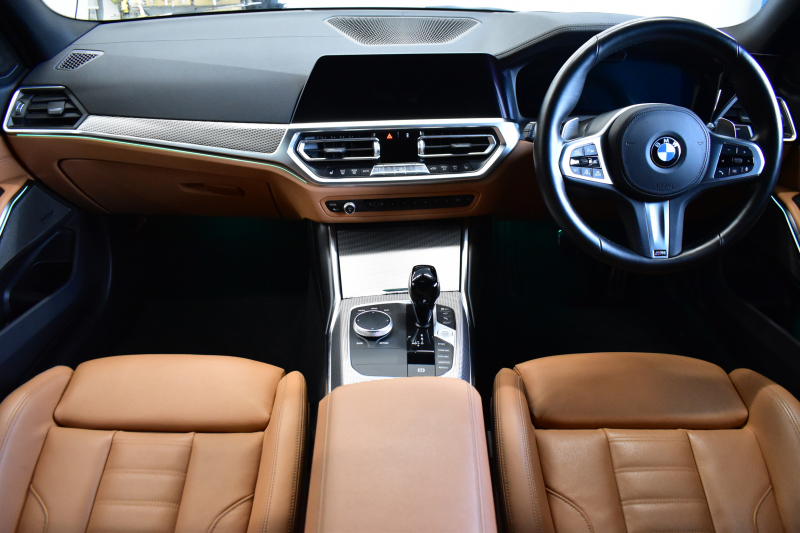 BMW 3シリーズ M340i Xﾄﾞﾗｲﾌﾞ 新車保証R6年10月迄 ｵﾌﾟｼｮﾝ/Mｽﾎﾟｰﾂｼｰﾄ ﾋｰﾀｰ付ｺﾆｬｯｸ革 ACｼｭﾆｯﾂｧｰ20AW ACC HUD ﾚｰｻﾞｰLEDﾗｲﾄ 可変Mｻｽ Mﾌﾞﾚｰｷ H&Rﾀﾞｳﾝｻｽ ｼﾞｪｽﾁｬｰC ﾊｰﾏﾝｶｰﾄﾞﾝｽﾋﾟｰｶｰ 側面衝突&車線変更&逸脱警告 後退ｱｼｽﾄ Pｱｼｽﾄ ﾀｯﾁﾊﾟﾈﾙﾅﾋﾞ