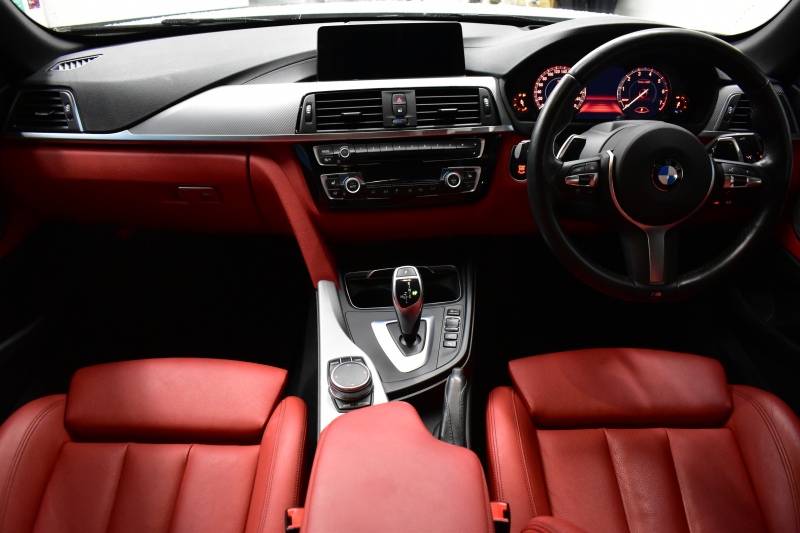 BMW 4シリーズ 440i ｶﾌﾞﾘｵﾚ Mｽﾎﾟｰﾂ LCI後期 ﾍｷｻｺﾞﾅﾙLEDﾍｯﾄﾞﾗｲﾄ&ﾃｰﾙ 追従ACC HUD 直6ﾀｰﾎﾞ ﾋｰﾀｰ付赤革 液晶ﾒｰﾀｰ harman/kardon ｴｱｶﾗｰ 車線変更&逸脱&歩行者&衝突警告 衝突軽減B 19AW ﾀｯﾁﾊﾟﾈﾙHDDﾅﾋﾞ ﾌﾙｾｸﾞTOPﾋﾞｭｰ 2年保証