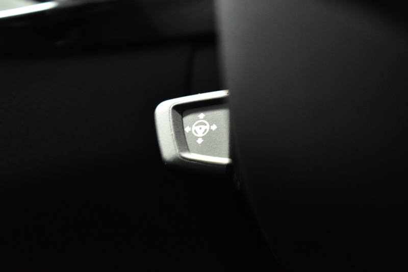 BMW 5シリーズ 530i Mｽﾎﾟｰﾂ ﾊｲﾗｲﾝ&ｲﾉﾍﾞｰｼｮﾝP  全席ﾋｰﾀｰﾌﾞﾗｯｸ革 LEDﾍｯﾄﾞﾗｲﾄ 追従ACC HUD ﾘﾓｰﾄP 液晶ﾒｰﾀｰﾊﾟﾈﾙ 車線変更&逸脱警告 衝突軽減B ｼﾞｪｽﾁｬｰC対応ﾀｯﾁﾊﾟﾈﾙiﾄﾞﾗｲﾌﾞHDDﾅﾋﾞﾌﾙｾｸﾞ 3Dﾋﾞｭｰ Bｶﾒﾗ 電動ﾄﾗﾝｸ 2年保証