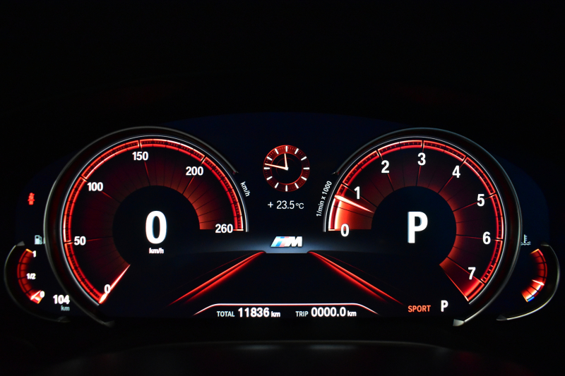 BMW 5シリーズ 530i Mｽﾎﾟｰﾂ ﾊｲﾗｲﾝ&ｲﾉﾍﾞｰｼｮﾝP  全席ﾋｰﾀｰﾌﾞﾗｯｸ革 LEDﾍｯﾄﾞﾗｲﾄ 追従ACC HUD ﾘﾓｰﾄP 液晶ﾒｰﾀｰﾊﾟﾈﾙ 車線変更&逸脱警告 衝突軽減B ｼﾞｪｽﾁｬｰC対応ﾀｯﾁﾊﾟﾈﾙiﾄﾞﾗｲﾌﾞHDDﾅﾋﾞﾌﾙｾｸﾞ 3Dﾋﾞｭｰ Bｶﾒﾗ 電動ﾄﾗﾝｸ 2年保証