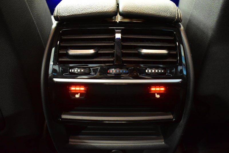 BMW 5シリーズ 530i Mｽﾎﾟｰﾂ ﾊｲﾗｲﾝ&ｲﾉﾍﾞｰｼｮﾝP  全席ﾋｰﾀｰﾌﾞﾗｯｸ革 LEDﾍｯﾄﾞﾗｲﾄ 追従ACC HUD ﾘﾓｰﾄP 液晶ﾒｰﾀｰﾊﾟﾈﾙ 車線変更&逸脱警告 衝突軽減B ｼﾞｪｽﾁｬｰC対応ﾀｯﾁﾊﾟﾈﾙiﾄﾞﾗｲﾌﾞHDDﾅﾋﾞﾌﾙｾｸﾞ 3Dﾋﾞｭｰ Bｶﾒﾗ 電動ﾄﾗﾝｸ 2年保証