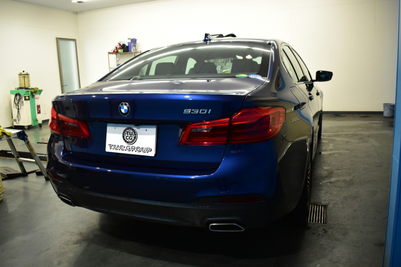 BMW 5シリーズ 530i Mｽﾎﾟｰﾂ ﾊｲﾗｲﾝ&ｲﾉﾍﾞｰｼｮﾝP  全席ﾋｰﾀｰﾌﾞﾗｯｸ革 LEDﾍｯﾄﾞﾗｲﾄ 追従ACC HUD ﾘﾓｰﾄP 液晶ﾒｰﾀｰﾊﾟﾈﾙ 車線変更&逸脱警告 衝突軽減B ｼﾞｪｽﾁｬｰC対応ﾀｯﾁﾊﾟﾈﾙiﾄﾞﾗｲﾌﾞHDDﾅﾋﾞﾌﾙｾｸﾞ 3Dﾋﾞｭｰ Bｶﾒﾗ 電動ﾄﾗﾝｸ 2年保証