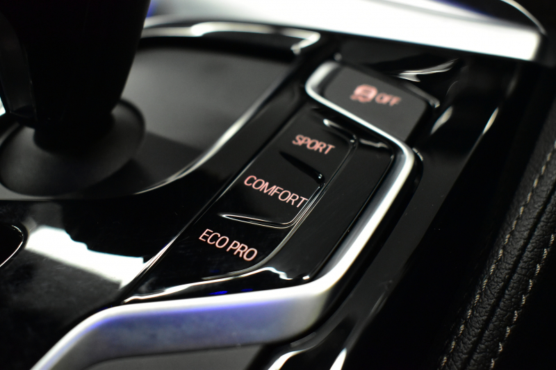 BMW 5シリーズ 530i Mｽﾎﾟｰﾂ ﾊｲﾗｲﾝ&ｲﾉﾍﾞｰｼｮﾝP  全席ﾋｰﾀｰﾌﾞﾗｯｸ革 LEDﾍｯﾄﾞﾗｲﾄ 追従ACC HUD ﾘﾓｰﾄP 液晶ﾒｰﾀｰﾊﾟﾈﾙ 車線変更&逸脱警告 衝突軽減B ｼﾞｪｽﾁｬｰC対応ﾀｯﾁﾊﾟﾈﾙiﾄﾞﾗｲﾌﾞHDDﾅﾋﾞﾌﾙｾｸﾞ 3Dﾋﾞｭｰ Bｶﾒﾗ 電動ﾄﾗﾝｸ 2年保証