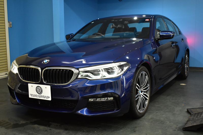 BMW 5シリーズ 530i Mｽﾎﾟｰﾂ ﾊｲﾗｲﾝ&ｲﾉﾍﾞｰｼｮﾝP  全席ﾋｰﾀｰﾌﾞﾗｯｸ革 LEDﾍｯﾄﾞﾗｲﾄ 追従ACC HUD ﾘﾓｰﾄP 液晶ﾒｰﾀｰﾊﾟﾈﾙ 車線変更&逸脱警告 衝突軽減B ｼﾞｪｽﾁｬｰC対応ﾀｯﾁﾊﾟﾈﾙiﾄﾞﾗｲﾌﾞHDDﾅﾋﾞﾌﾙｾｸﾞ 3Dﾋﾞｭｰ Bｶﾒﾗ 電動ﾄﾗﾝｸ 2年保証