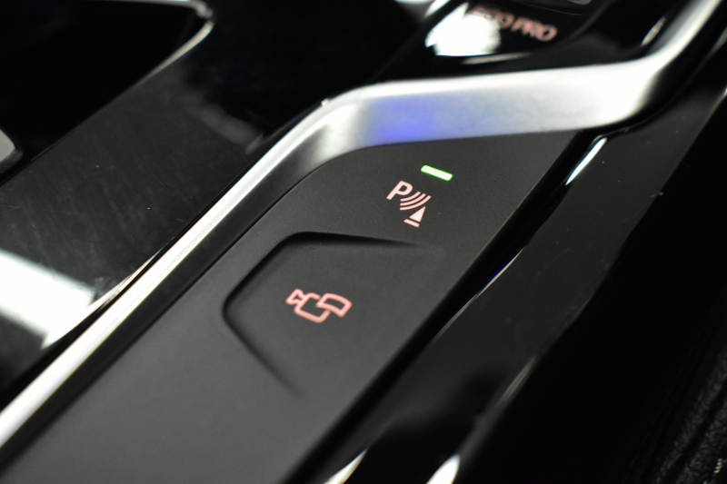 BMW 5シリーズ 530i Mｽﾎﾟｰﾂ ﾊｲﾗｲﾝ&ｲﾉﾍﾞｰｼｮﾝP  全席ﾋｰﾀｰﾌﾞﾗｯｸ革 LEDﾍｯﾄﾞﾗｲﾄ 追従ACC HUD ﾘﾓｰﾄP 液晶ﾒｰﾀｰﾊﾟﾈﾙ 車線変更&逸脱警告 衝突軽減B ｼﾞｪｽﾁｬｰC対応ﾀｯﾁﾊﾟﾈﾙiﾄﾞﾗｲﾌﾞHDDﾅﾋﾞﾌﾙｾｸﾞ 3Dﾋﾞｭｰ Bｶﾒﾗ 電動ﾄﾗﾝｸ 2年保証