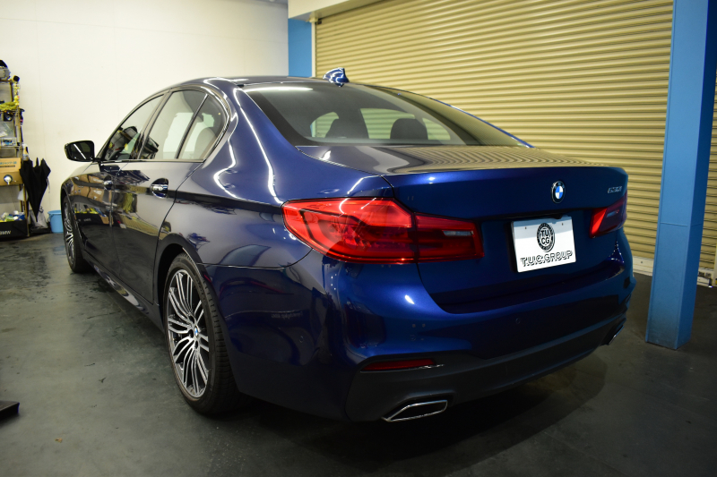 BMW 5シリーズ 530i Mｽﾎﾟｰﾂ ﾊｲﾗｲﾝ&ｲﾉﾍﾞｰｼｮﾝP  全席ﾋｰﾀｰﾌﾞﾗｯｸ革 LEDﾍｯﾄﾞﾗｲﾄ 追従ACC HUD ﾘﾓｰﾄP 液晶ﾒｰﾀｰﾊﾟﾈﾙ 車線変更&逸脱警告 衝突軽減B ｼﾞｪｽﾁｬｰC対応ﾀｯﾁﾊﾟﾈﾙiﾄﾞﾗｲﾌﾞHDDﾅﾋﾞﾌﾙｾｸﾞ 3Dﾋﾞｭｰ Bｶﾒﾗ 電動ﾄﾗﾝｸ 2年保証