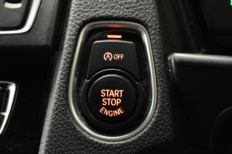 BMW Mシリーズ M2 MDCT 7速DCT  ﾋｰﾀｰ付黒革 LEDﾘﾝｸﾞｷｾﾉﾝﾍｯﾄﾞﾗｲﾄ ﾀｯﾁﾊﾟｯﾄﾞHDDﾅﾋﾞ 19AW  車線逸脱&歩行者警告 衝突軽減ﾌﾞﾚｰｷ ｶｰﾎﾞﾝｲﾝﾃﾘｱ Bｶﾒﾗ iｽﾄｯﾌﾟ ｽﾏｰﾄｷｰ 2年保証