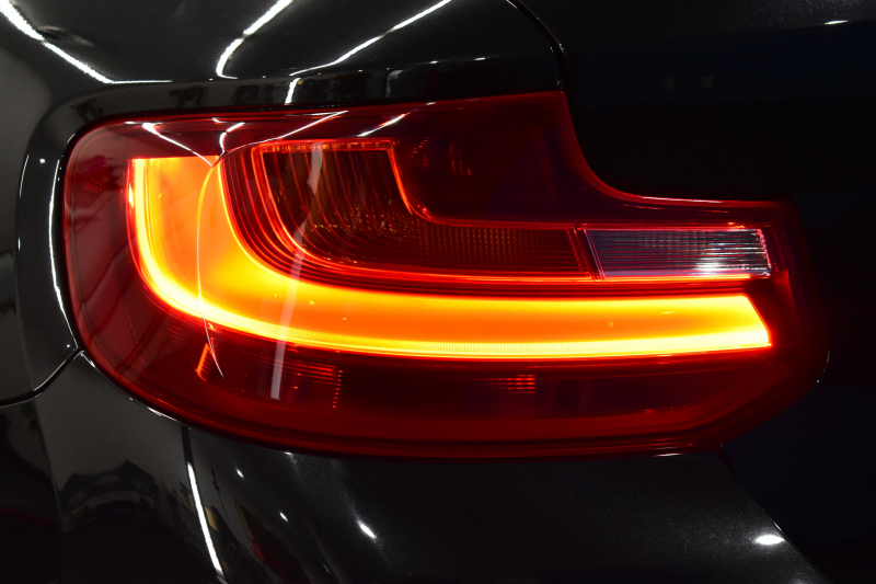 BMW Mシリーズ M2 MDCT 7速DCT  ﾋｰﾀｰ付黒革 LEDﾘﾝｸﾞｷｾﾉﾝﾍｯﾄﾞﾗｲﾄ ﾀｯﾁﾊﾟｯﾄﾞHDDﾅﾋﾞ 19AW  車線逸脱&歩行者警告 衝突軽減ﾌﾞﾚｰｷ ｶｰﾎﾞﾝｲﾝﾃﾘｱ Bｶﾒﾗ iｽﾄｯﾌﾟ ｽﾏｰﾄｷｰ 2年保証