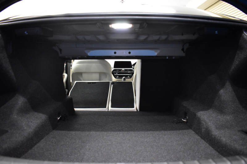 BMW 5シリーズ 530i Mｽﾎﾟｰﾂ 高出力ﾓﾃﾞﾙ ﾃﾞﾋﾞｭｰP ﾊｲﾗｲﾝP 全席ﾋｰﾀｰ付ｱｲﾎﾞﾘｰ革 ｿﾌﾄｸﾛｰｽﾞﾄﾞｱ HUD LEDﾍｯﾄﾞﾗｲﾄ 追従ACC 車線変更警告 Pｱｼｽﾄ 液晶ﾒｰﾀｰ ﾀｯﾁﾊﾟﾈﾙ対応iﾄﾞﾗｲﾌﾞHDDﾅﾋﾞﾌﾙｾｸﾞ ｼﾞｪｽﾁｬｰ 3Dﾋﾞｭｰ Bｶﾒﾗ 電動ﾄﾗﾝｸ 2年保証