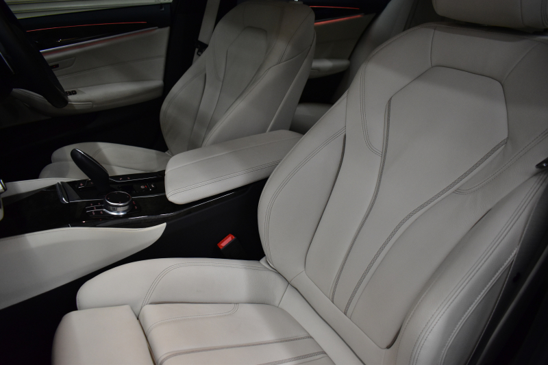 BMW 5シリーズ 530i Mｽﾎﾟｰﾂ 高出力ﾓﾃﾞﾙ ﾃﾞﾋﾞｭｰP ﾊｲﾗｲﾝP 全席ﾋｰﾀｰ付ｱｲﾎﾞﾘｰ革 ｿﾌﾄｸﾛｰｽﾞﾄﾞｱ HUD LEDﾍｯﾄﾞﾗｲﾄ 追従ACC 車線変更警告 Pｱｼｽﾄ 液晶ﾒｰﾀｰ ﾀｯﾁﾊﾟﾈﾙ対応iﾄﾞﾗｲﾌﾞHDDﾅﾋﾞﾌﾙｾｸﾞ ｼﾞｪｽﾁｬｰ 3Dﾋﾞｭｰ Bｶﾒﾗ 電動ﾄﾗﾝｸ 2年保証