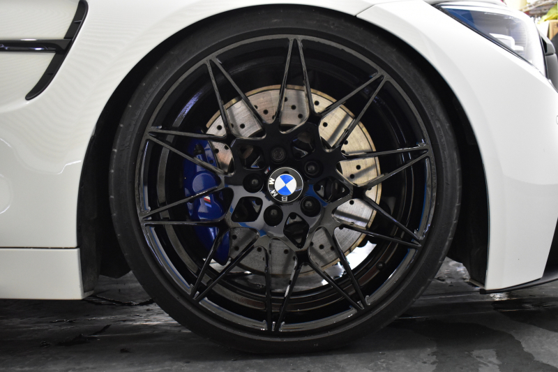 BMW Mシリーズ M4ｸｰﾍﾟ ｺﾝﾍﾟﾃｨｼｮﾝ 450馬力 LCI後期 ｱﾀﾞﾌﾟﾃｨﾌﾞMｻｽ ﾍｷｻｺﾞﾅﾙLED&ﾃｰﾙ 7速DCT Mﾊﾟﾌｫｰﾏﾝｽｴｱﾛ 3Dﾃﾞｻﾞｲﾝｶｰﾎﾞﾝﾘｱﾃﾞｨﾌｭｰｻﾞｰ 専用鍛造20AW 専用軽量ﾋｰﾀｰ付赤革 車線変更＆逸脱＆歩行者警告 ﾀｯﾁﾊﾟﾈﾙﾅﾋﾞBｶﾒﾗ ﾊｰﾏﾝｶｰﾄﾞﾝ  2年保証