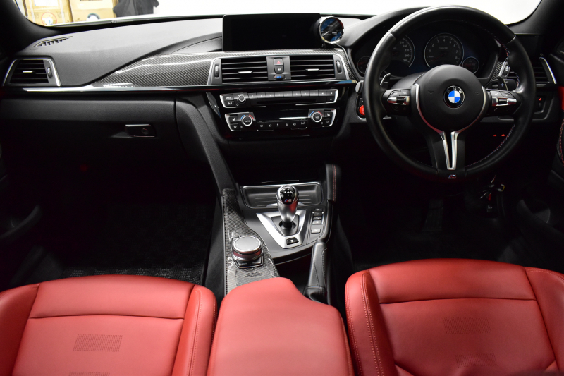 BMW Mシリーズ M4ｸｰﾍﾟ ｺﾝﾍﾟﾃｨｼｮﾝ 450馬力 LCI後期 ｱﾀﾞﾌﾟﾃｨﾌﾞMｻｽ ﾍｷｻｺﾞﾅﾙLED&ﾃｰﾙ 7速DCT Mﾊﾟﾌｫｰﾏﾝｽｴｱﾛ 3Dﾃﾞｻﾞｲﾝｶｰﾎﾞﾝﾘｱﾃﾞｨﾌｭｰｻﾞｰ 専用鍛造20AW 専用軽量ﾋｰﾀｰ付赤革 車線変更＆逸脱＆歩行者警告 ﾀｯﾁﾊﾟﾈﾙﾅﾋﾞBｶﾒﾗ ﾊｰﾏﾝｶｰﾄﾞﾝ  2年保証