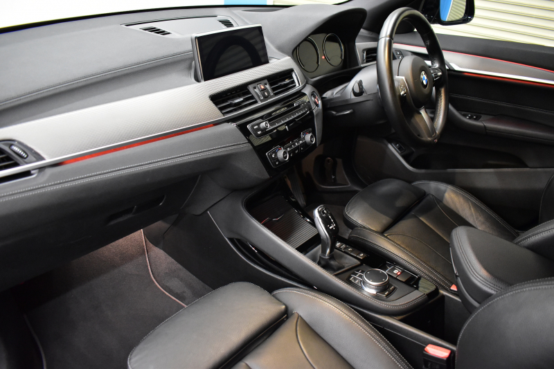 BMW X2 xDrive 20i MｽﾎﾟｰﾂX 4WD ﾊｲﾗｲﾝ&ｱﾄﾞﾊﾞﾝｽﾄﾞｱｸﾃｨﾌﾞｾｰﾌﾃｨ‐&ｺﾝﾌｫｰﾄP 追従ACC HUD ﾋｰﾀｰ付電動黒革 ｵﾌﾟｼｮﾝ20AW LEDﾍｯﾄﾞﾗｲﾄ 衝突軽減ﾌﾞﾚｰｷ 車線逸脱&歩行者警告 ﾀｯﾁﾊﾟﾈﾙHDDﾅﾋﾞBｶﾒﾗ 前後PDC駐車ｱｼｽﾄ 電動Rｹﾞｰﾄ 2年保証