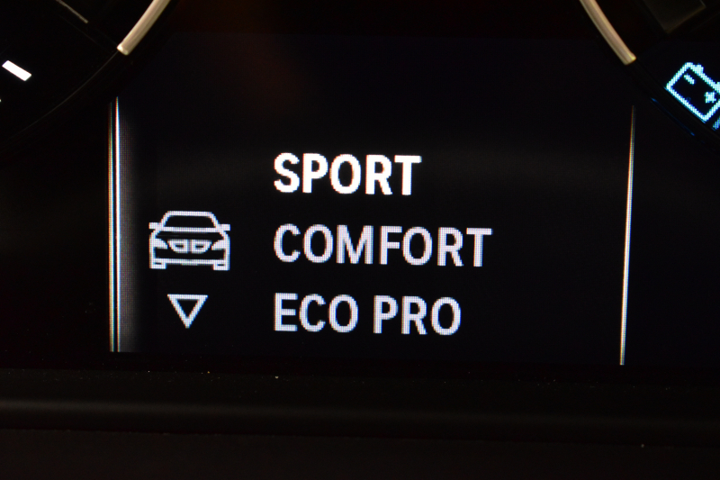 BMW X2 xDrive 20i MｽﾎﾟｰﾂX 4WD ﾊｲﾗｲﾝ&ｱﾄﾞﾊﾞﾝｽﾄﾞｱｸﾃｨﾌﾞｾｰﾌﾃｨ‐&ｺﾝﾌｫｰﾄP 追従ACC HUD ﾋｰﾀｰ付電動黒革 ｵﾌﾟｼｮﾝ20AW LEDﾍｯﾄﾞﾗｲﾄ 衝突軽減ﾌﾞﾚｰｷ 車線逸脱&歩行者警告 ﾀｯﾁﾊﾟﾈﾙHDDﾅﾋﾞBｶﾒﾗ 前後PDC駐車ｱｼｽﾄ 電動Rｹﾞｰﾄ 2年保証