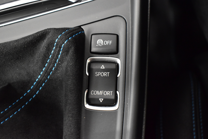 BMW Mシリーズ M2 6速MT LCI後期 ﾋｰﾀｰ付黒革 ｱﾀﾞﾌﾟﾃｨﾌﾞﾍｷｻｺﾞﾅﾙLEDﾍｯﾄﾞﾗｲﾄ&ﾃｰﾙ  ﾀｯﾁﾊﾟﾈﾙHDDﾅﾋﾞ Bｶﾒﾗ ﾘｱPDC 19AW 車線逸脱&歩行者警告 衝突軽減ﾌﾞﾚｰｷ ｶｰﾎﾞﾝｲﾝﾃﾘｱ  ﾌﾞﾗｯｸｸﾞﾘﾙ iｽﾄｯﾌﾟ ｽﾏｰﾄｷｰ 2年保証