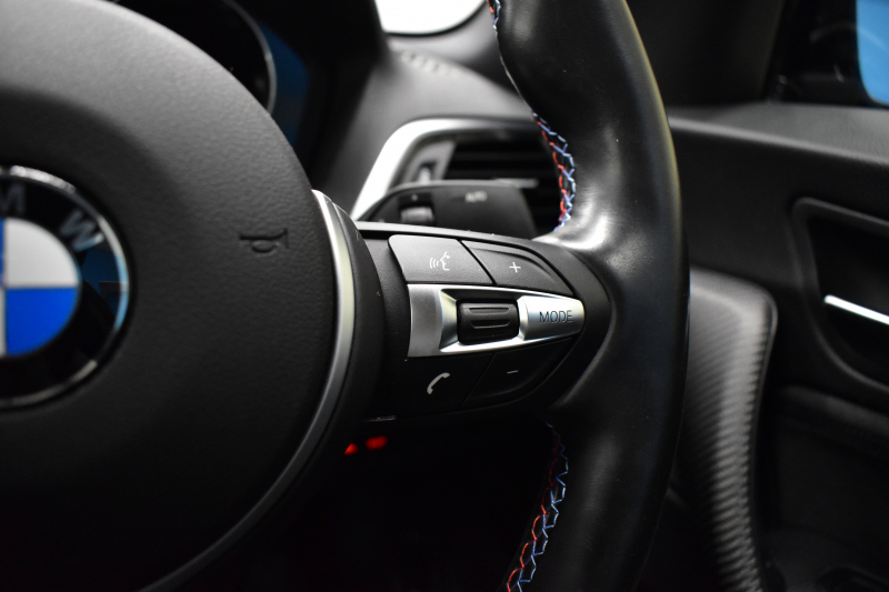 BMW Mシリーズ M2 6速MT LCI後期 ﾋｰﾀｰ付黒革 ｱﾀﾞﾌﾟﾃｨﾌﾞﾍｷｻｺﾞﾅﾙLEDﾍｯﾄﾞﾗｲﾄ&ﾃｰﾙ  ﾀｯﾁﾊﾟﾈﾙHDDﾅﾋﾞ Bｶﾒﾗ ﾘｱPDC 19AW 車線逸脱&歩行者警告 衝突軽減ﾌﾞﾚｰｷ ｶｰﾎﾞﾝｲﾝﾃﾘｱ  ﾌﾞﾗｯｸｸﾞﾘﾙ iｽﾄｯﾌﾟ ｽﾏｰﾄｷｰ 2年保証