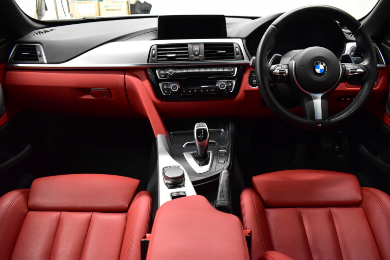 BMW 4シリーズ 440i ｶﾌﾞﾘｵﾚ Mｽﾎﾟｰﾂ LCI後期 ﾍｷｻｺﾞﾅﾙLEDﾍｯﾄﾞﾗｲﾄ&ﾃｰﾙ 追従ACC HUD 直6ﾀｰﾎﾞ ﾋｰﾀｰ付赤革 液晶ﾒｰﾀｰ harman/kardon ｴｱｶﾗｰ 車線変更&逸脱&歩行者&衝突警告 衝突軽減B 19AW ﾀｯﾁﾊﾟﾈﾙHDDﾅﾋﾞ ﾌﾙｾｸﾞ 2年保証