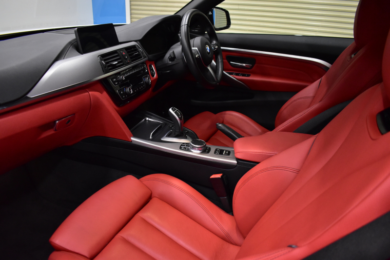 BMW 4シリーズ 440i ｶﾌﾞﾘｵﾚ Mｽﾎﾟｰﾂ LCI後期 ﾍｷｻｺﾞﾅﾙLEDﾍｯﾄﾞﾗｲﾄ&ﾃｰﾙ 追従ACC HUD 直6ﾀｰﾎﾞ ﾋｰﾀｰ付赤革 液晶ﾒｰﾀｰ harman/kardon ｴｱｶﾗｰ 車線変更&逸脱&歩行者&衝突警告 衝突軽減B 19AW ﾀｯﾁﾊﾟﾈﾙHDDﾅﾋﾞ ﾌﾙｾｸﾞ 2年保証