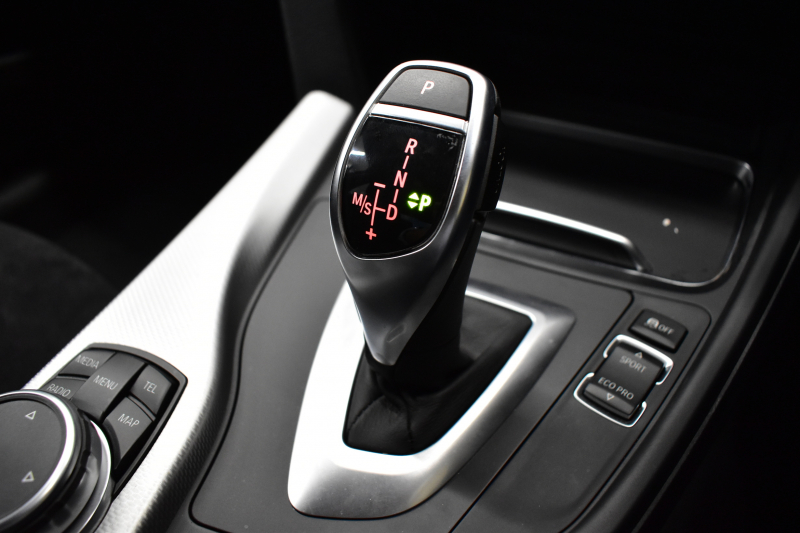 BMW 3シリーズ 320i Mｽﾎﾟｰﾂ LCI後期 8A型(B48B20A)ｴﾝｼﾞﾝ 追従ACC LEDﾍｯﾄﾞﾗｲﾄ&ﾃｰﾙ 車線逸脱&歩行者警告 衝突軽減ﾌﾞﾚｰｷ ﾀｯﾁﾊﾟｯﾄﾞ式iﾄﾞﾗｲﾌﾞHDDﾅﾋﾞ ｱﾙｶﾝﾀｰﾗ電動ｽﾎﾟｰﾂｼｰﾄ 18AW ﾘｱPDC Bｶﾒﾗ ﾊﾟﾄﾞﾙ ｽﾏｰﾄｷｰ 2年保証